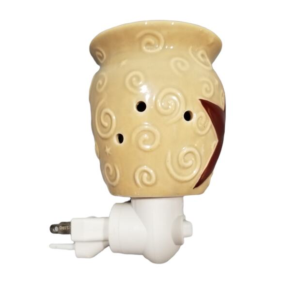 Scentsy Rustic Red Star Plug In Wax Warmer Retired‎ - Picture 3 of 6